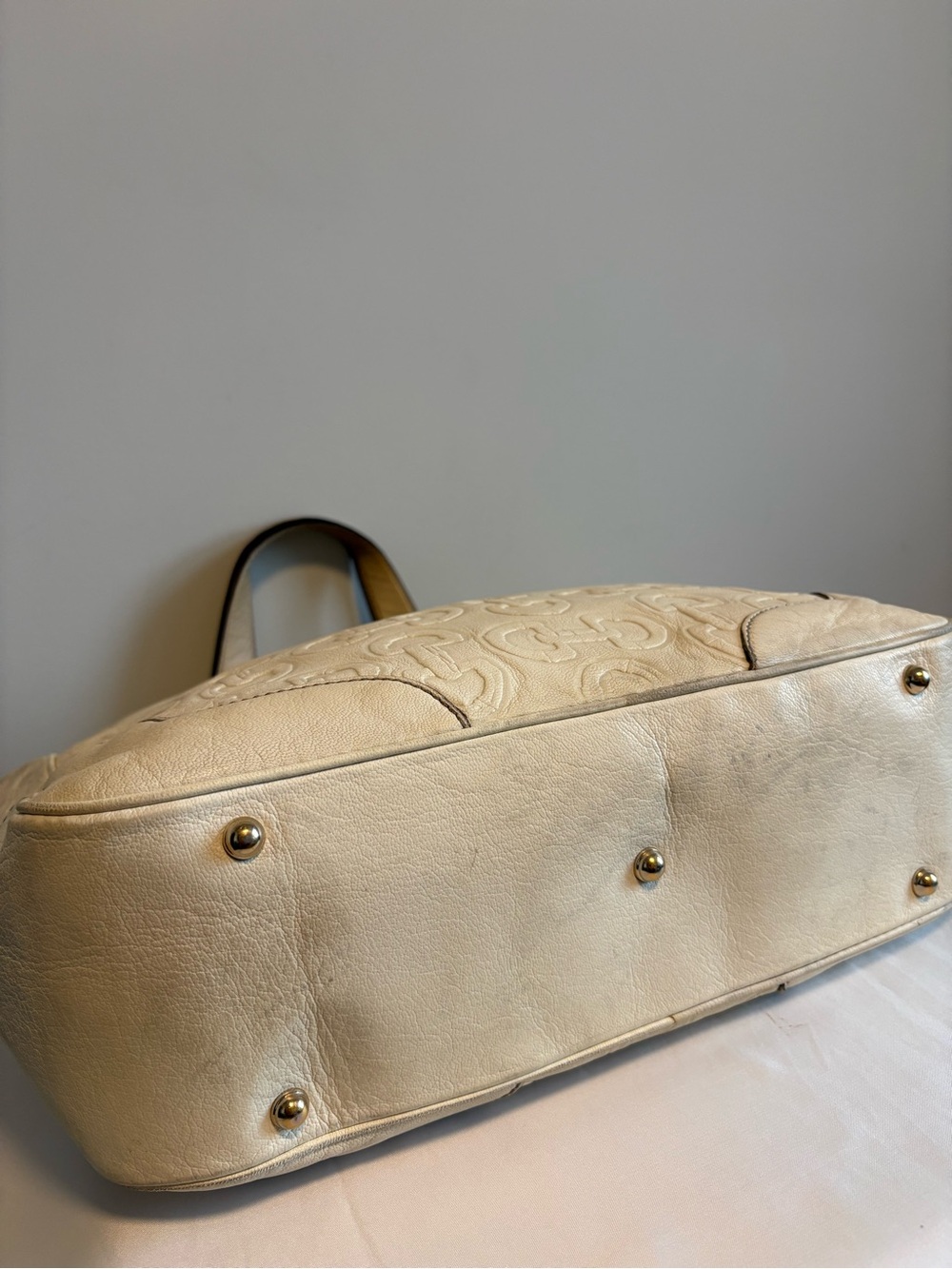 Gucci White Horsebit Embossed Leather Tote - as is condition - Picture 5 of 15